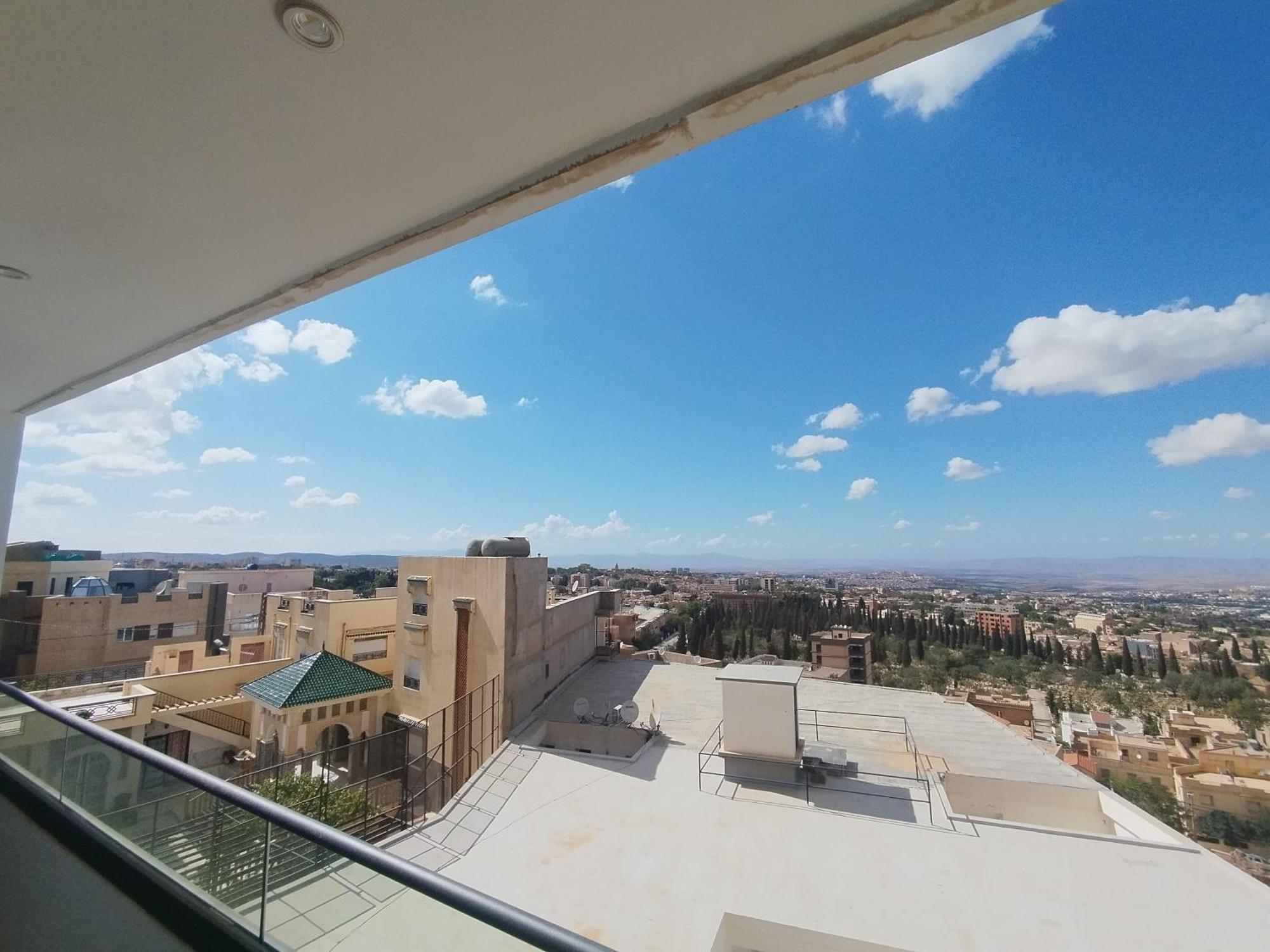 Luxueux Appartement A Тлемсен Экстерьер фото